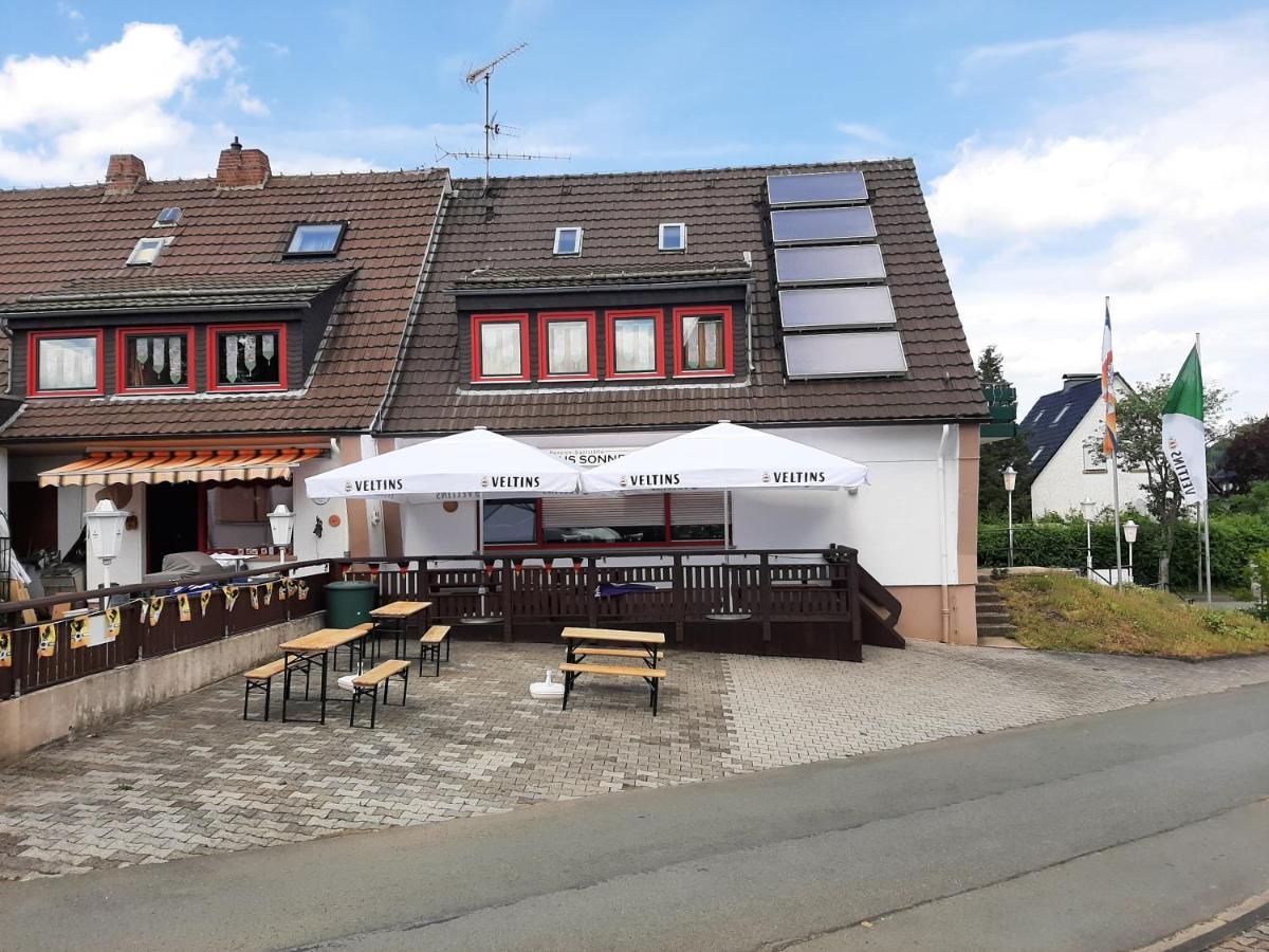 Hotel Haus Sonneneck Medebach Esterno foto