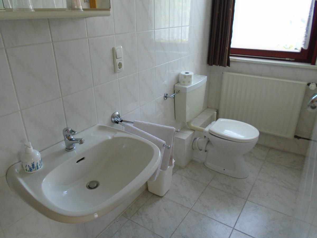 Hotel Haus Sonneneck Medebach Esterno foto