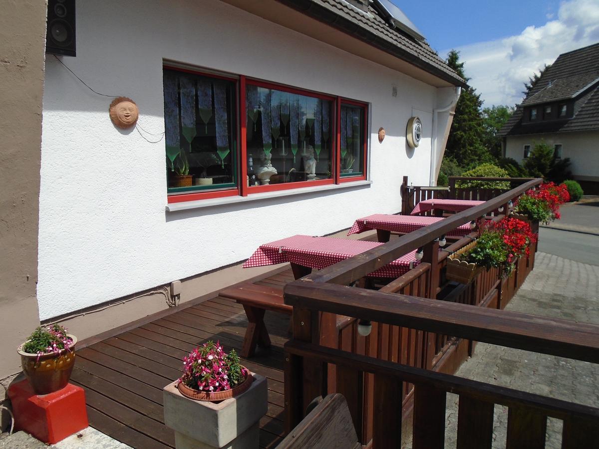 Hotel Haus Sonneneck Medebach Esterno foto